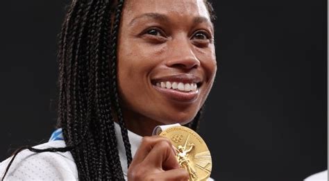 allyson felix wins record setting 11th olympic medal after 4x400 meter win