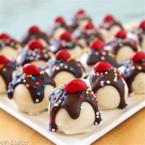 Best individual christmas desserts from 23 mini desserts that are perfect for parties. Individual Christmas Dessert Recipes : This lovely ...