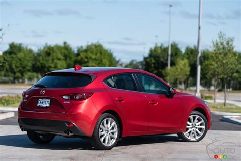 Brand new information and control center on the 2014 mazda3. 2015 Mazda3 Sport GT Review | Car News | Auto123