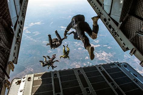 Hd Wallpaper Skydive Parachuting Four Assorted Color Parachutes