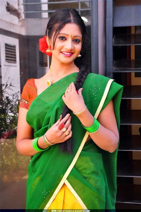 BIG SIZE PHOTO GALLERY OF ACTRESS SANDEEPTHI IN HALF SAREE CUTE HOMELY