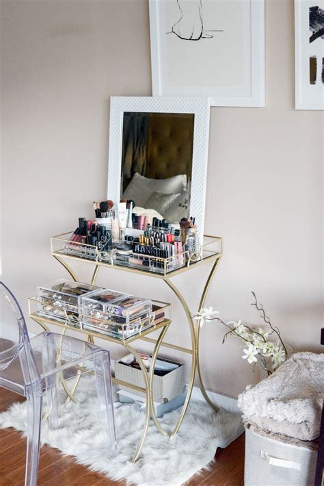 Here, we have collection of 20 makeup vanity, which you can diy. DIY Makeup Vanity | Fashionably Lo