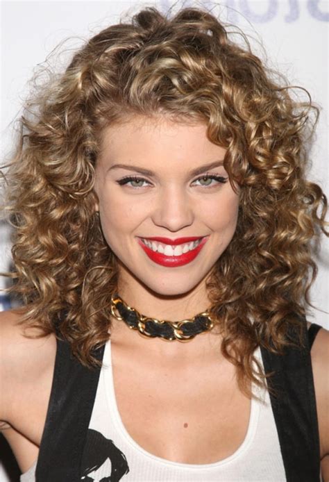 Medium bob hairstyles are classic and classy. 12 Beautiful Mid-Length Curly Hairstyles You Should ...