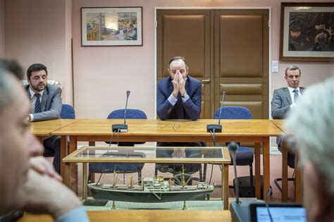Édouard philippe durante l'incontro con il primo ministro russo dmitry medvedev il 24 giugno 2019. Édouard Philippe de l'Assemblée nationale au Havre, 3, 5 ...