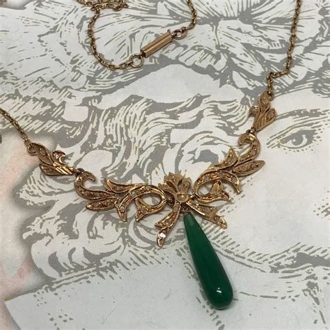 Antique Victorian Diamond Chrysoprase Necklace In K Gold