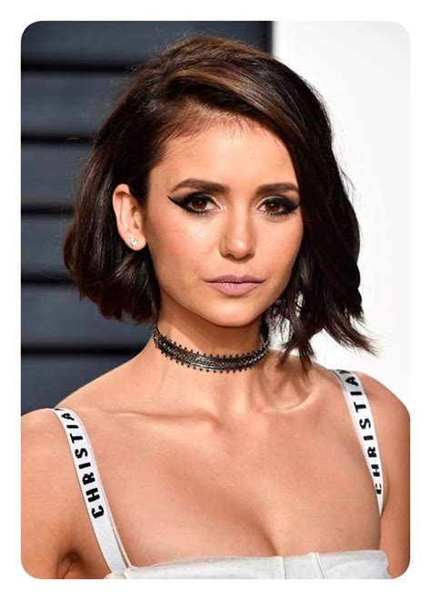 (most bobs are usually chin length or slightly longer, but even longer hair may be blunt cut in this manner). 112 Best Blunt Bob Hairstyles For The Year 2021 - Style Easily