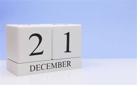Premium Photo December 21st Day 21 Of Month Daily Calendar On White