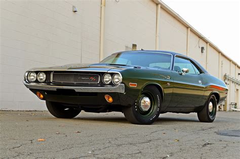 1970 Dodge Charger Vs 1970 Dodge Challenger