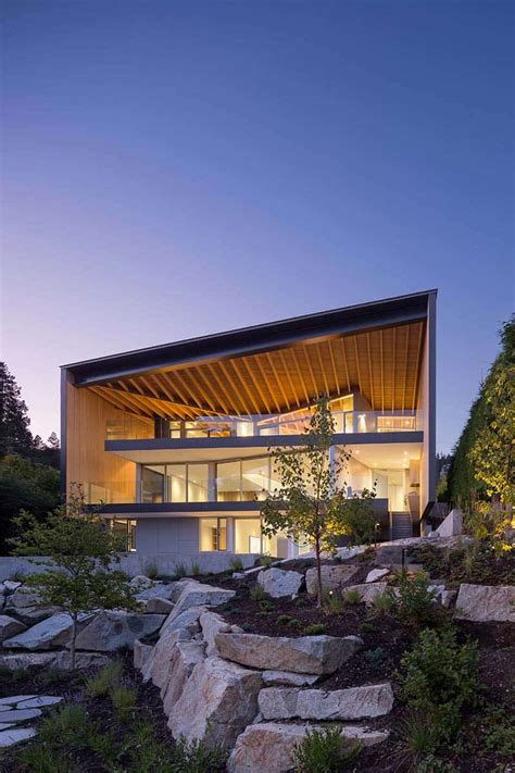 This Fascinating Modern Vancouver House Offers A Place Of Solitude