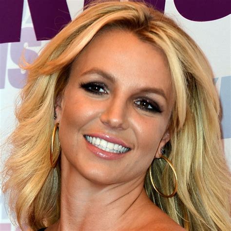 Britney jean spears was born on december 2, 1981 in mccomb, mississippi & raised in kentwood, louisiana. Letras de Britney Spears | Musica.com