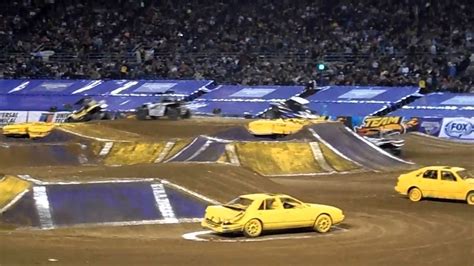 Monster jam san diego provides unprecedented access to the monster jam trucks and drivers. San Diego Monster Jam 2014 - YouTube