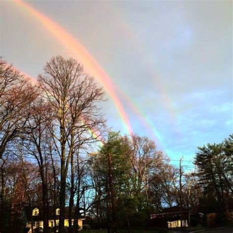 Pictures Stunning Quadruple Rainbow Streams Over New York Quadruple