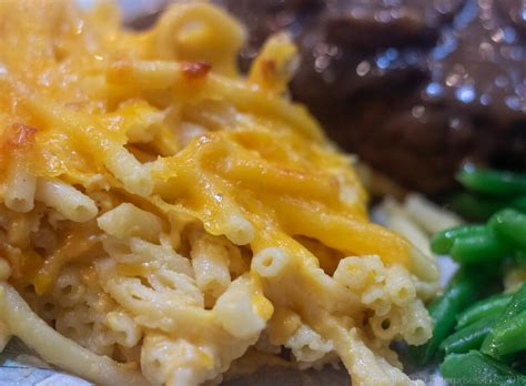 After all, with numerous types of cheese in the mix, this dish makes for a satisfying meal in itself. Meat That Goes Good With Mac And Cheese - Easy Cheesy ...