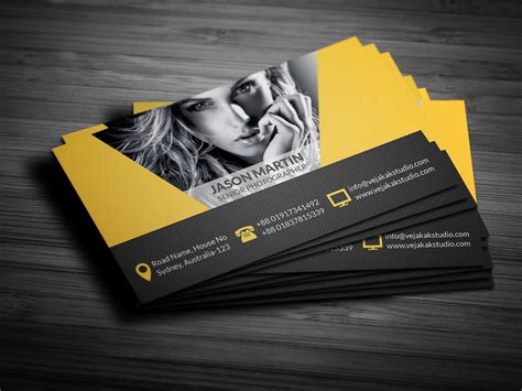 One of my favorite photography business card ideas is the film negative. Photography Business Card on Behance
