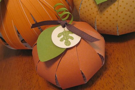 Random Craft Halloween Week Paper Pumpkins