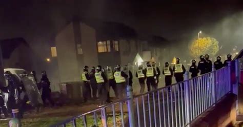 Scots Riot Cops Taxis And Young Families Attacked In Bonfire Night