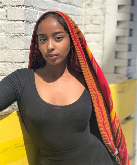 Pin By Zd24i On Somali Beautiful Dark Skin Beautiful Black Girl Beautiful Black Women