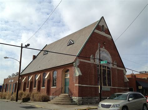 1) it's not a small city, but surely not a huge city. Joe Bologna's - Lexington, Ky. | www.kaintuckeean.com ...