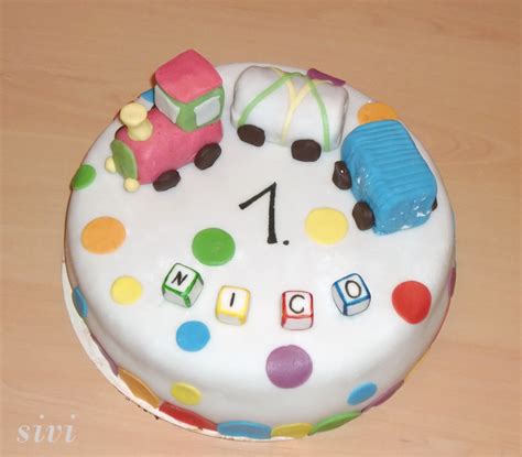 .ein zuckerfreier babykuchen zum 1. Torte 1 Geburtstag Junge
