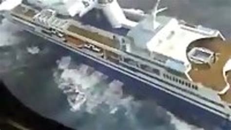 Cruise Ship Caught In A Hurricane Video Dailymotion