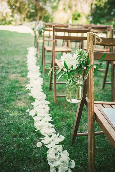 50 Ways To Incorporate Mason Jars Into Your Wedding
