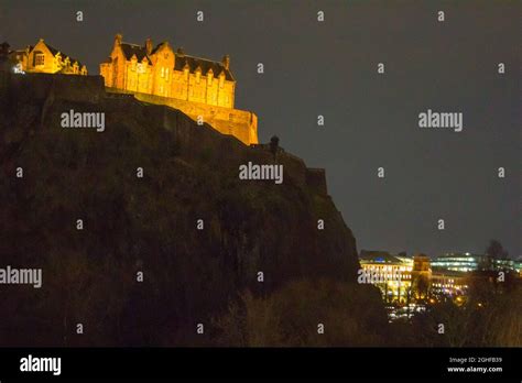 Edinburgh At Night Stock Photo Alamy