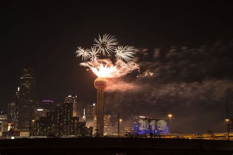 Reunion Tower New Years Fireworks 2019 Nbc 5 Dallas Fort Worth
