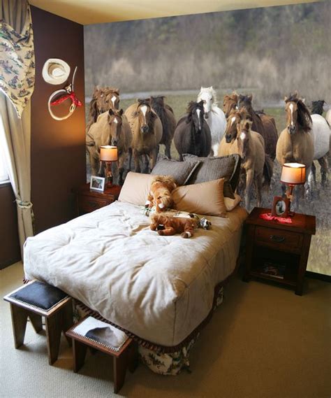 But the one attractive element the barn did have was space, and plenty of it. 12 Cute Ideas for Decorating a Kid's Horsey Bedroom - Wide ...