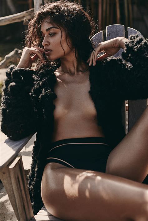 Shanina Shaik Topless Photos The Fappening 2014 2020 Celebrity Photo