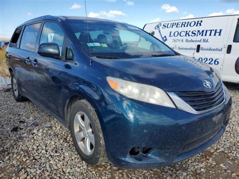 2011 Toyota Sienna Le Teal Price History History Of Past Auctions