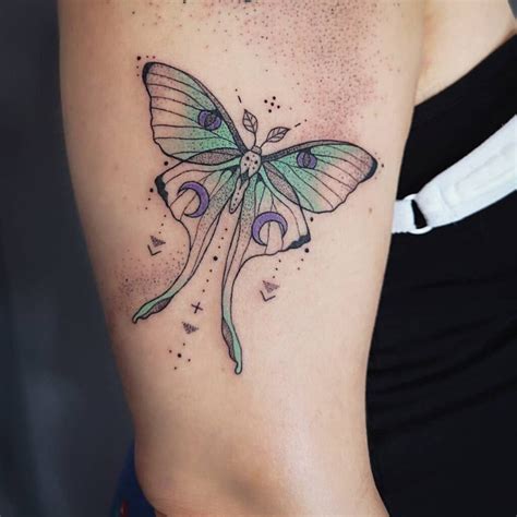 160 Amazing Moth Tattoos Designs With Meaning 2021 Tattoosboygirl