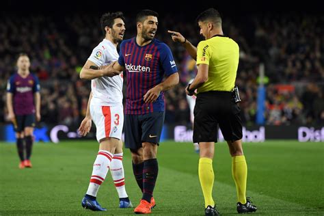 Spanish la liga match barcelona vs eibar 29.12.2020. Eibar vs Barcelona Preview, Tips and Odds - Sportingpedia ...