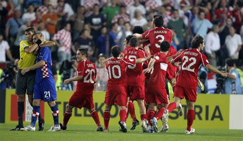 Türkei gewinnt 3:1 nach elfmeterschießen) die türkei trifft nun im halbfinale auf deutschland. EM 2008: Diese türkische B-Elf verlangte Deutschland alles ...