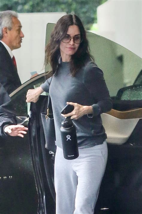 Learn about courteney cox's age home biography & net worth courteney cox net worth 2020: COURTENEY COX Out and About in Beverly Hills 03/12/2020 ...