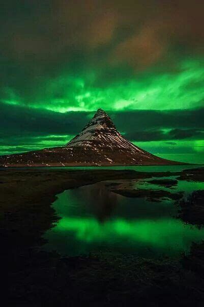 Aurora At Mount Kirkjufell In Iceland Night Sky Moon Night Skies