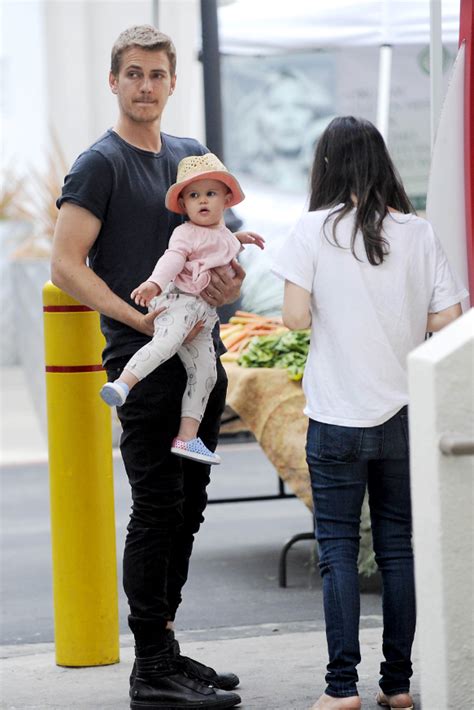 Требуются результаты только для rachel bilson's daughter? Hayden Christensen, Rachel Bilson, and their daughter ...