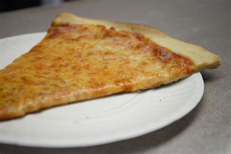 Queens Pizza Best Slices And Pies In The Nyc Borough Am New York