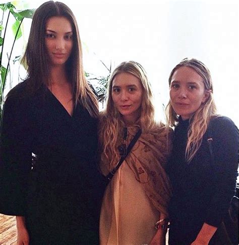 27 Times The Olsen Twins Were Spotted On Instagram Mary Kate Olsen Twins Style Olsen Twins