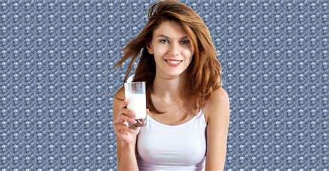 best time to drink milk morning or night