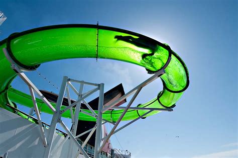 Flatline Loop The High Thrill Water Slide From Whitewater