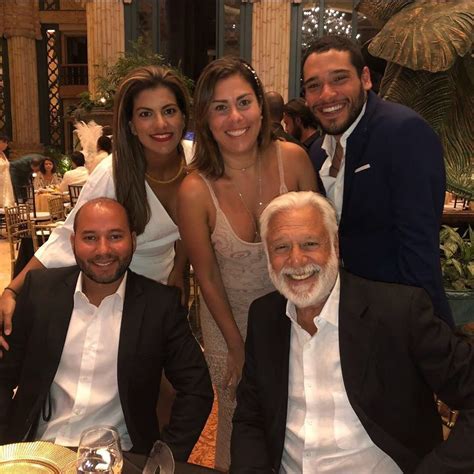 Antônio da silva fagundes filho is a brazilian actor, renowned after several performances in theater, film and television. Antonio Fagundes aparece com os quatro filhos em clique ...