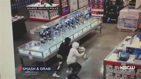 Jewelry Thieves Conduct Smash And Grab At Novato Costco Youtube