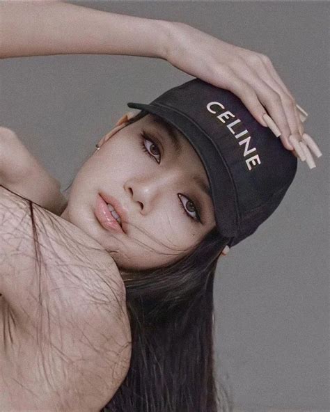 Lisa For Jp Vogue Lalisa In 2021 Vogue Japan Debut Photoshoot