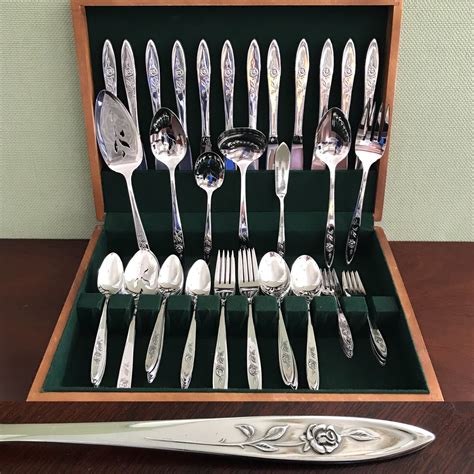 Oneida My Rose Stainless Flatware Set Service For 12 In Chest Serving