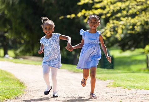 Five Ways To Help Your Kids Make Friends The Standard Evewoman Magazine