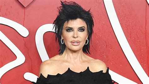 Lisa Rinna Displays Her Fully Naked Body In A Photo For Valley Spirit