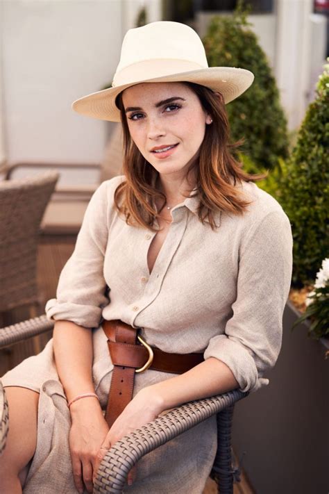 Emma Watson Style Clothes Outfits And Fashion Page 3 Of 34 Celebmafia