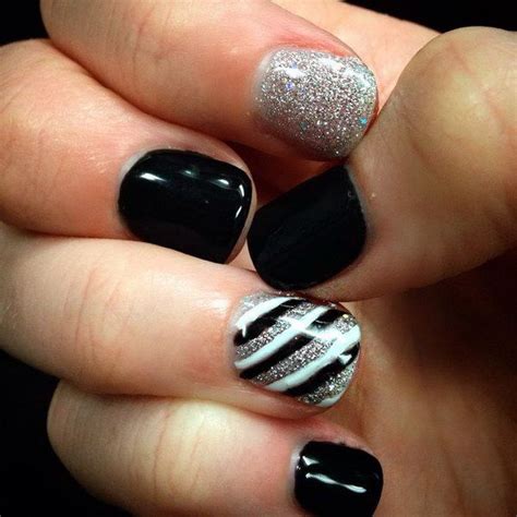 Flower nail arts are a very popular choice among nail arts for girls. 40 Easy Amazing Nail Designs For Short Nails - Nail Art ...