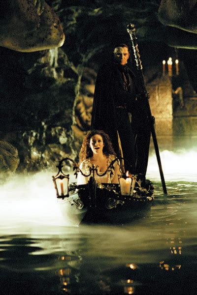 Gerard butler, emmy rossum, patrick wilson, miranda richardson, minnie driver, ciarán hinds, simon callow, victor mcguire, jennifer ellison. Foto de Gerard Butler - El fantasma de la Ópera de Andrew ...