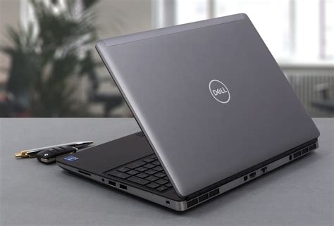 Dell Precision 15 7560 Top 5 Pros And Cons Laptopmedia Au